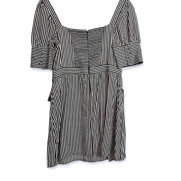 3 FOR $35! 📦 UO Ali & Jay All Aboard Striped Puff Sleeve Mini Dress Sz. S - Picture 3 of 5